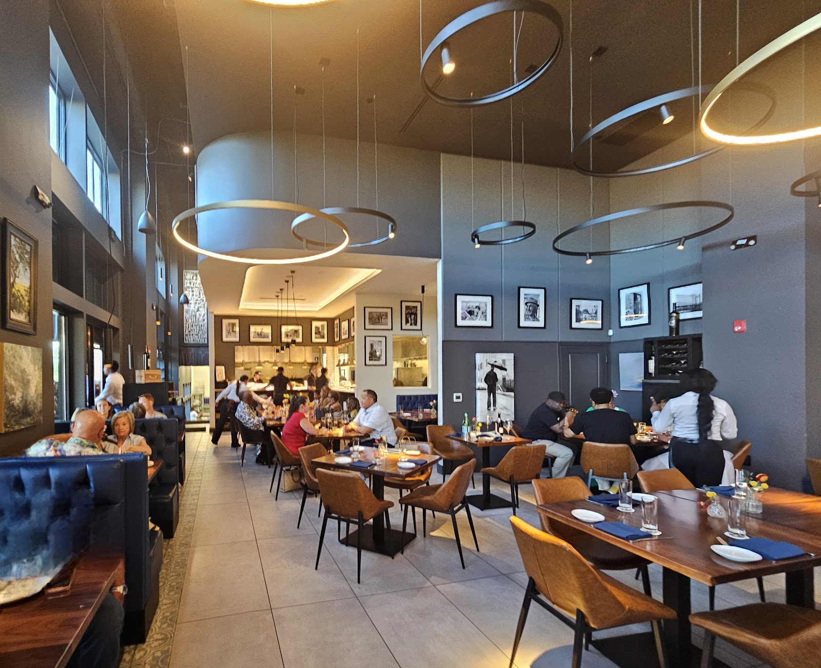 Enzo Steakhouse & Bar photo 6