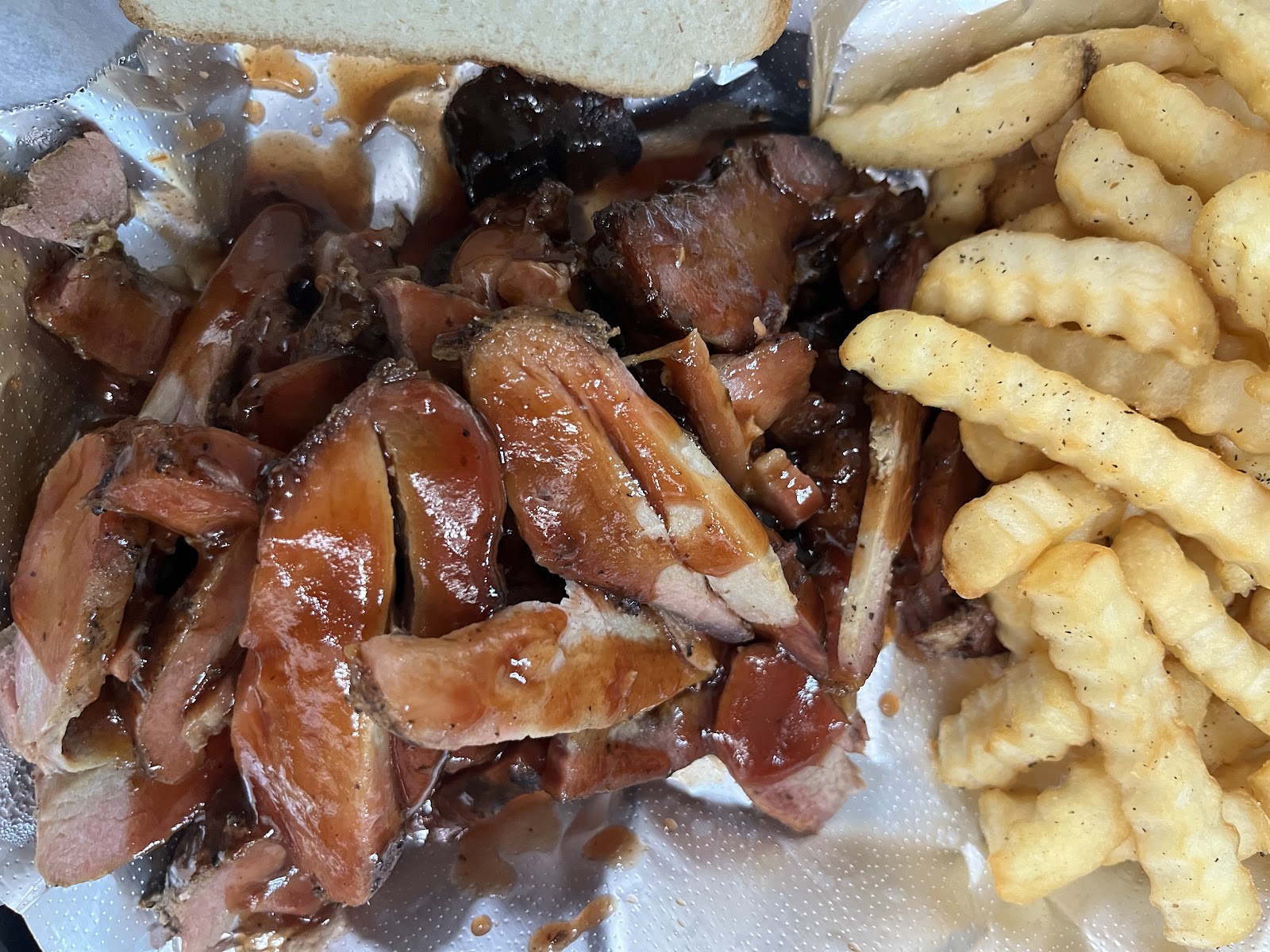 Lowkey Spots visual for Ray’s Place, a Lunch in Jonesboro.
