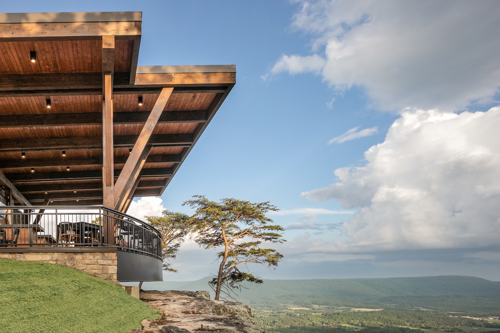 Lowkey Spots visual for Cloudland at McLemore Resort, a Brunch in Lookout Mountain.
